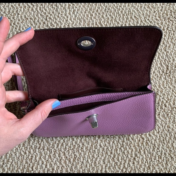 Coach pebbled purple clutch wristlet - Picture 4 of 5